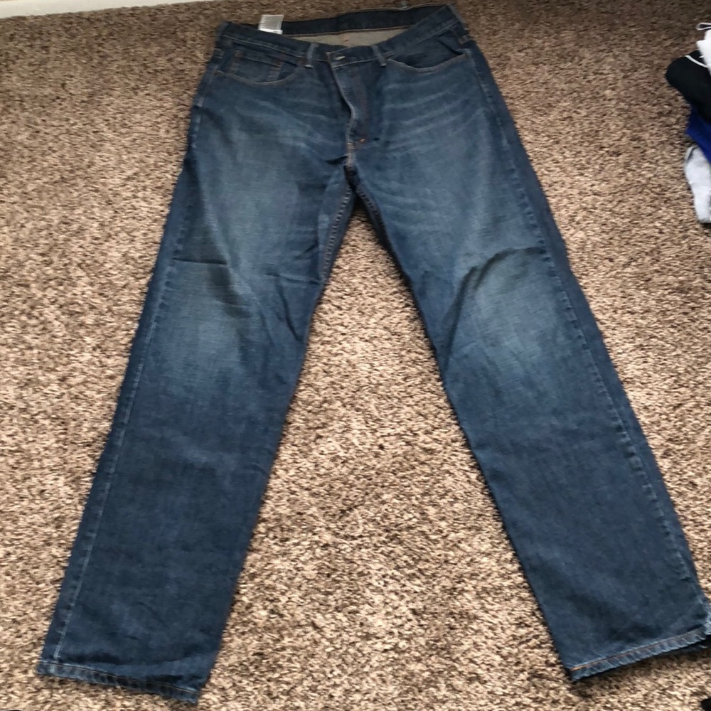 Men’s Levi jeans